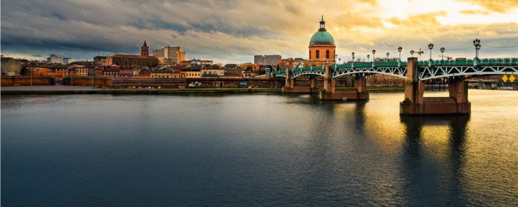 Garonne-River-in-Toulouse